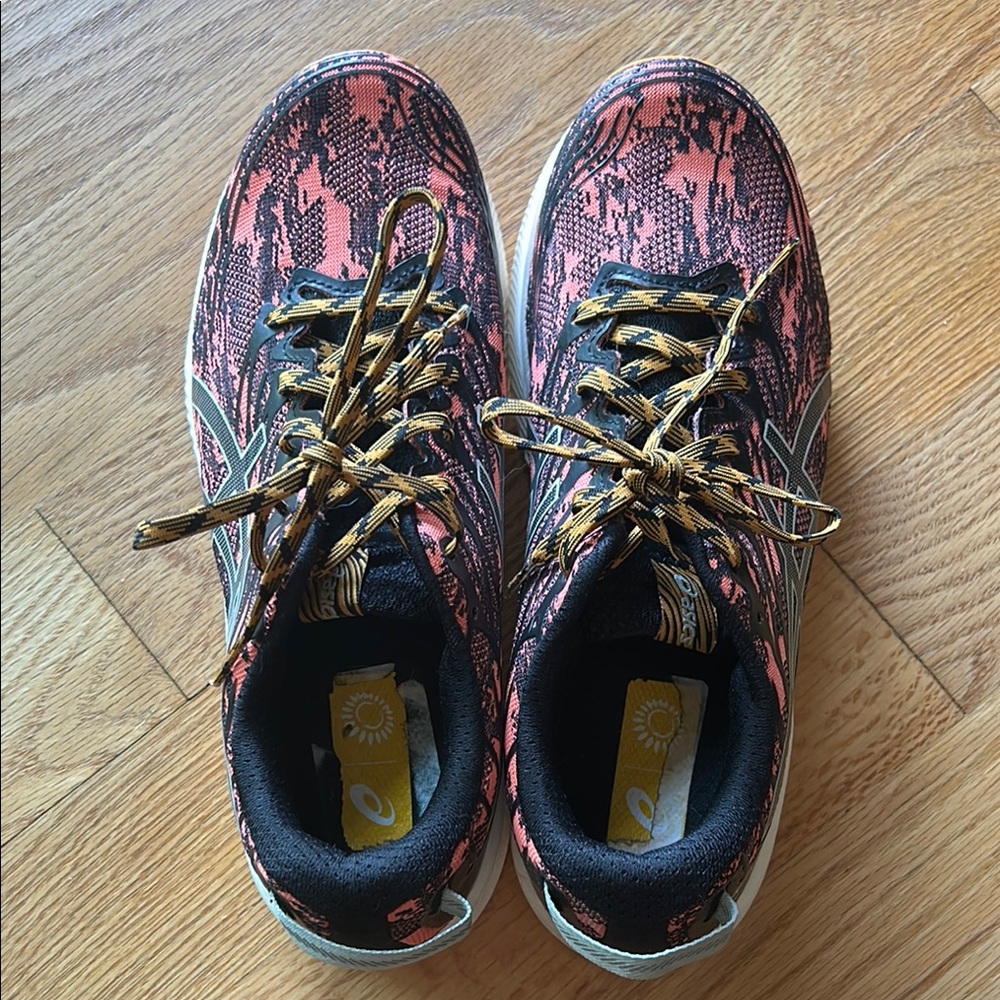 ASICS Fuji Lite with FlyteFoamStylish Pink and Black Sneakers